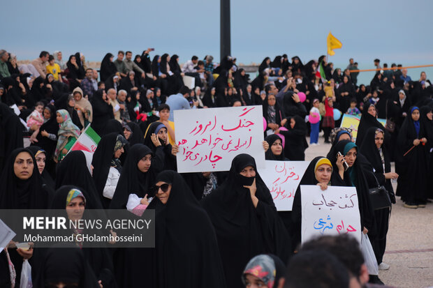 تهدید پوشش اصیل بانوان هرمزگان توسط بلاگرهای اینستاگرامی