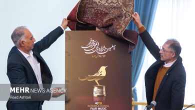 توضیحات طراح پوستر «موسیقی فجر» درباره بلبل هزار دستان توضیحات طراح پوستر «موسیقی فجر» درباره بلبل هزار دستان