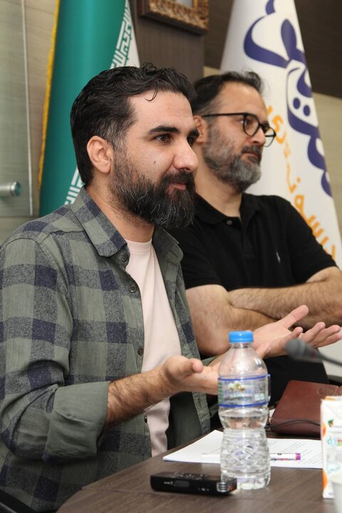 رمان عاشورا بدون پژوهش تاریخی، به تحریف میرسد