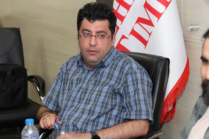 رمان عاشورا بدون پژوهش تاریخی، به تحریف میرسد